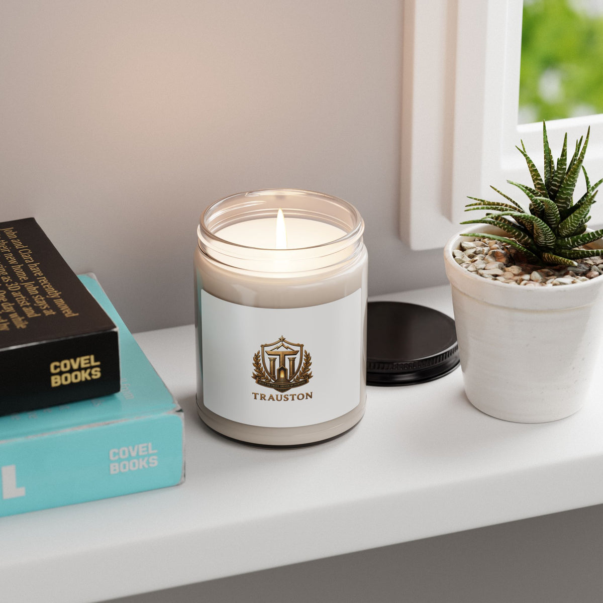 TRAUSTON | Founders Crest Soy Candle, 9oz