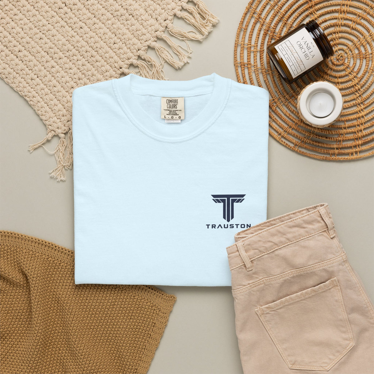TRAUSTON | Charm Turned Up Graphic Tee